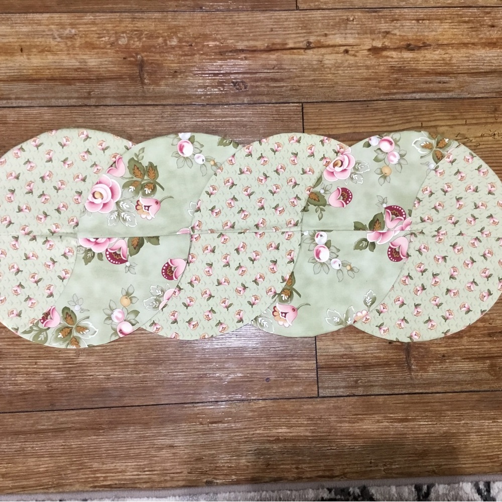 Table runner